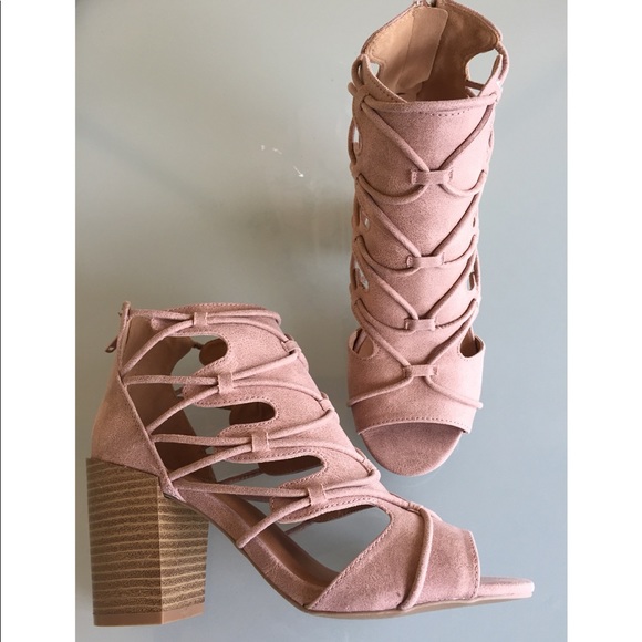 Qupid Shoes - 🌷 only 1 pair left! 🌷Blush open toe booties